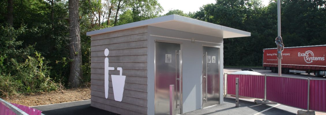Blocs cabinets de toilette prefabriques publics - aires de services APRR (2)