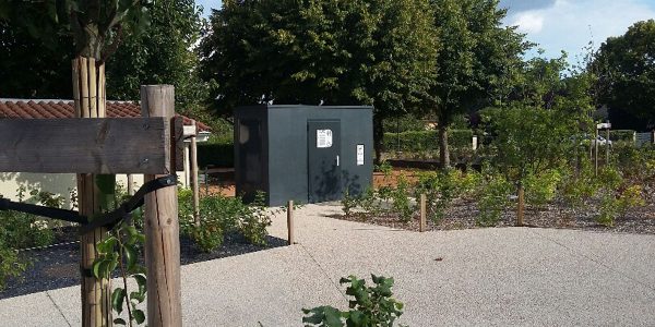 Toilettes Publiques autonettoyantes_Dommartin