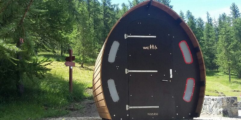 Toilettes Publiques sèches_Col de l'Espaul_Valberg_France